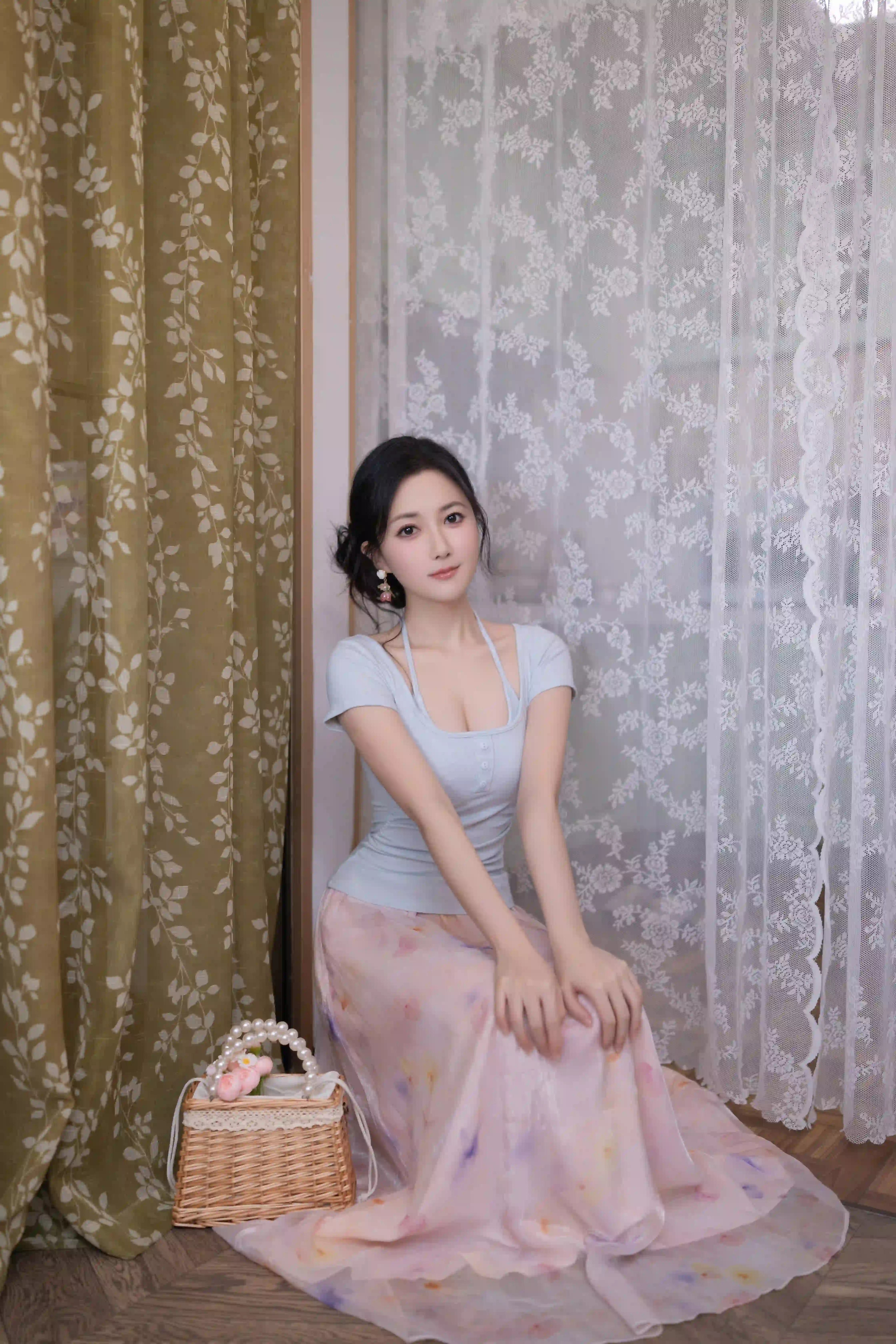 鱼子酱Fish NO.216 内购无水印 10656 森系 [120P 1.49GB] - 第2张