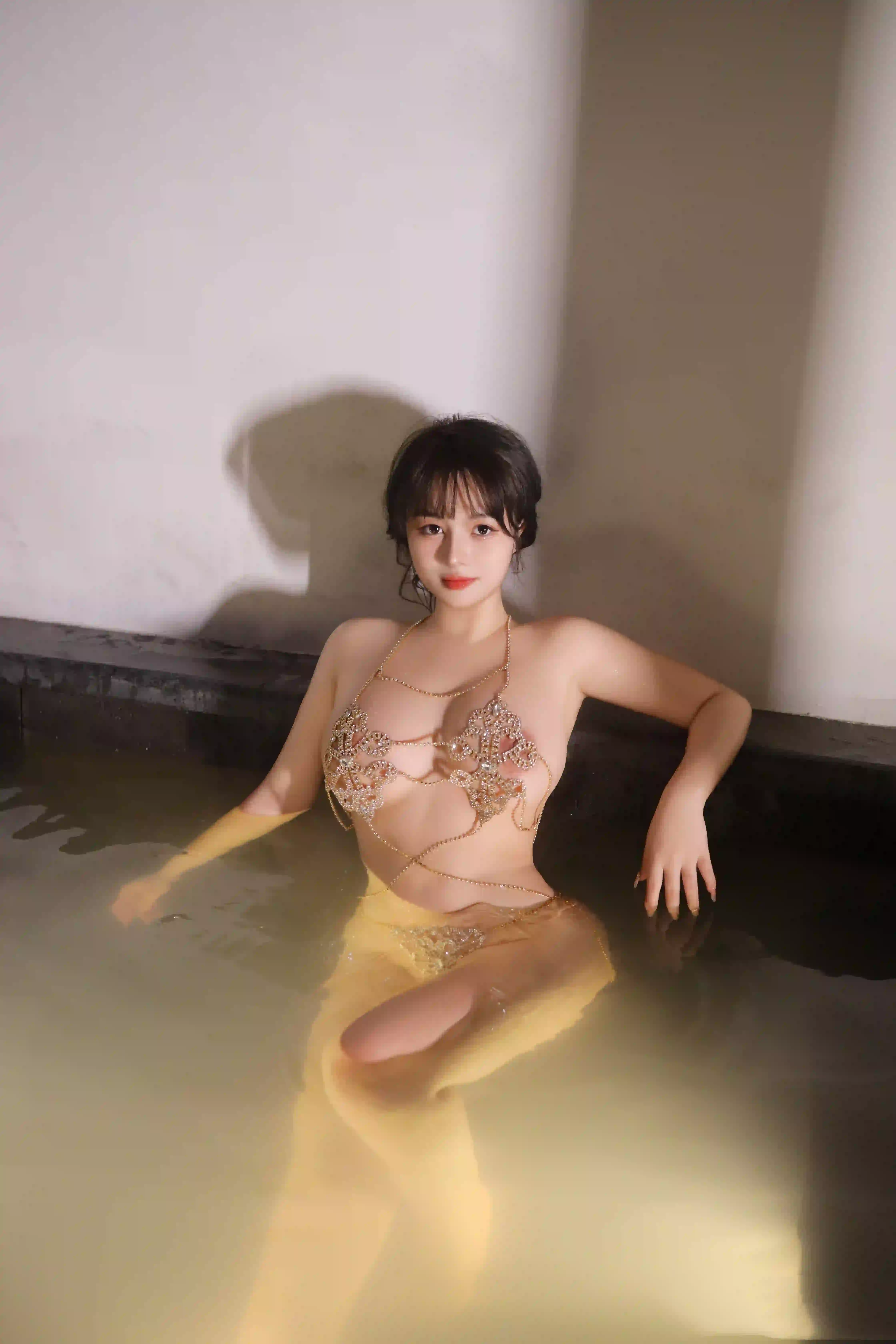 沈思怡 NO.001 内购无水印 8075 温泉 [84P 848MB] - 第2张