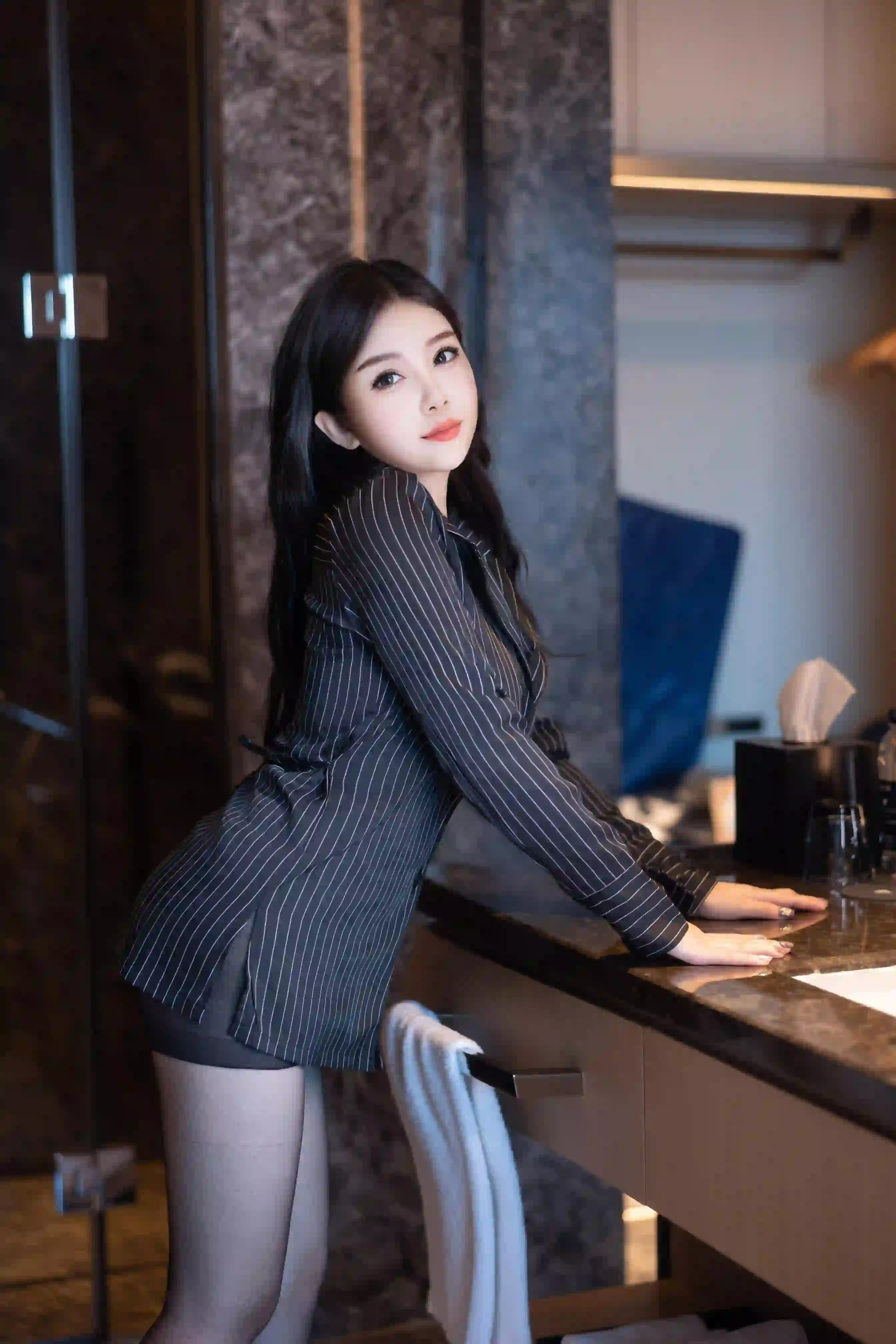 白洁Bessie NO.001 内购无水印 少妇女秘书 [48P 1.69GB] - 第1张
