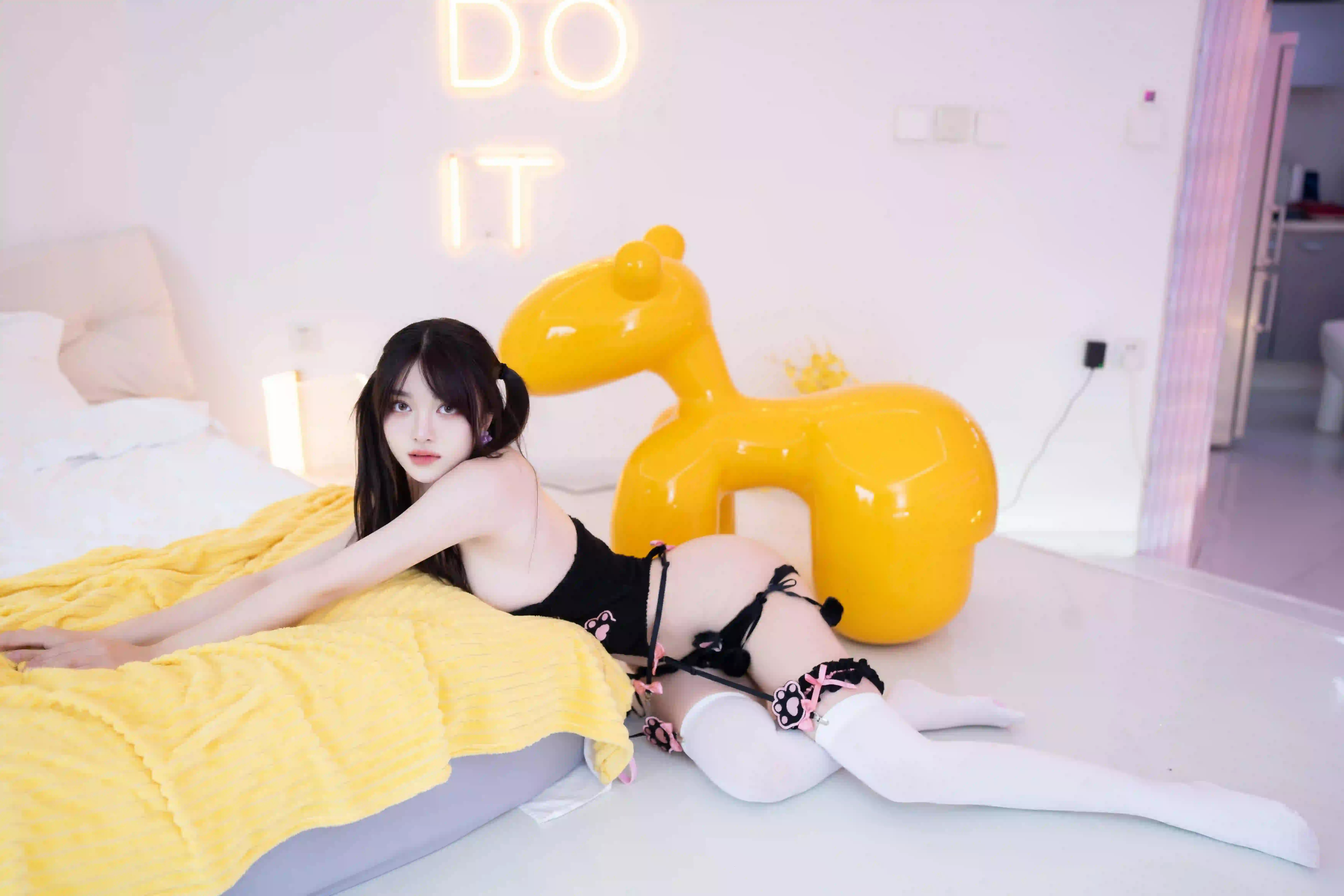 白露lulu NO.001 内购无水印 情趣白丝童真套装 [84P 1.8GB] - 第1张